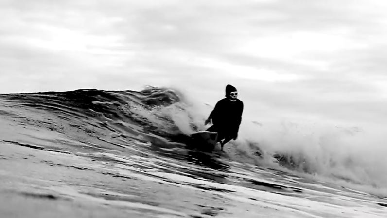 ハロウィンにピッタリなムービーがStacey surfboardsから公開!3