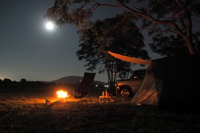 おすすめ キャンプ夜の過ごし方 楽しみ方 夜のマナーとは キャンプ